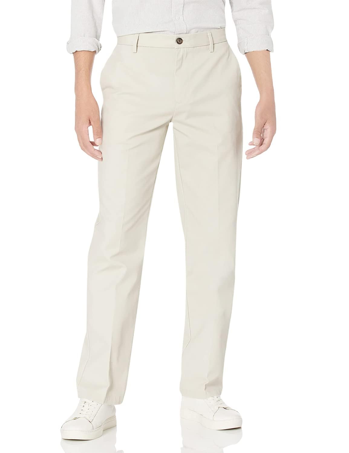 Amazon Essentials Men's Classic-Fit Wrinkle-Resistant Flat-Front Stretch Chino Pant