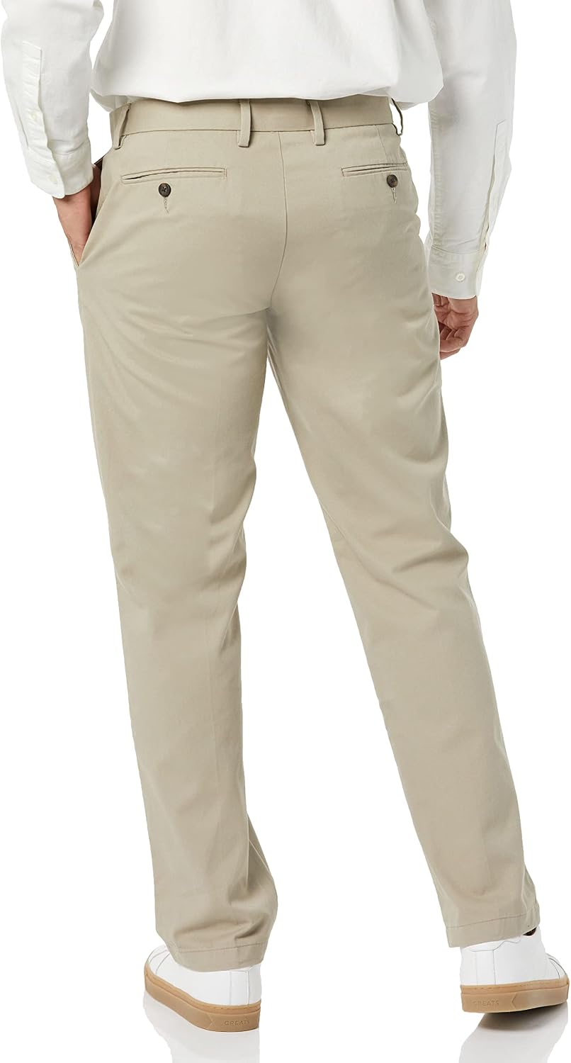 Amazon Essentials Men's Straight-Fit Wrinkle-Resistant Flat-Front Chino Pant