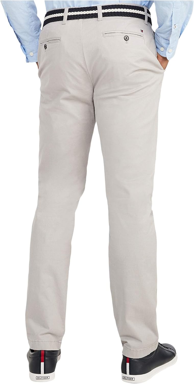 Tommy Hilfiger Men's Stretch Cotton Chino Pants in Custom Fit