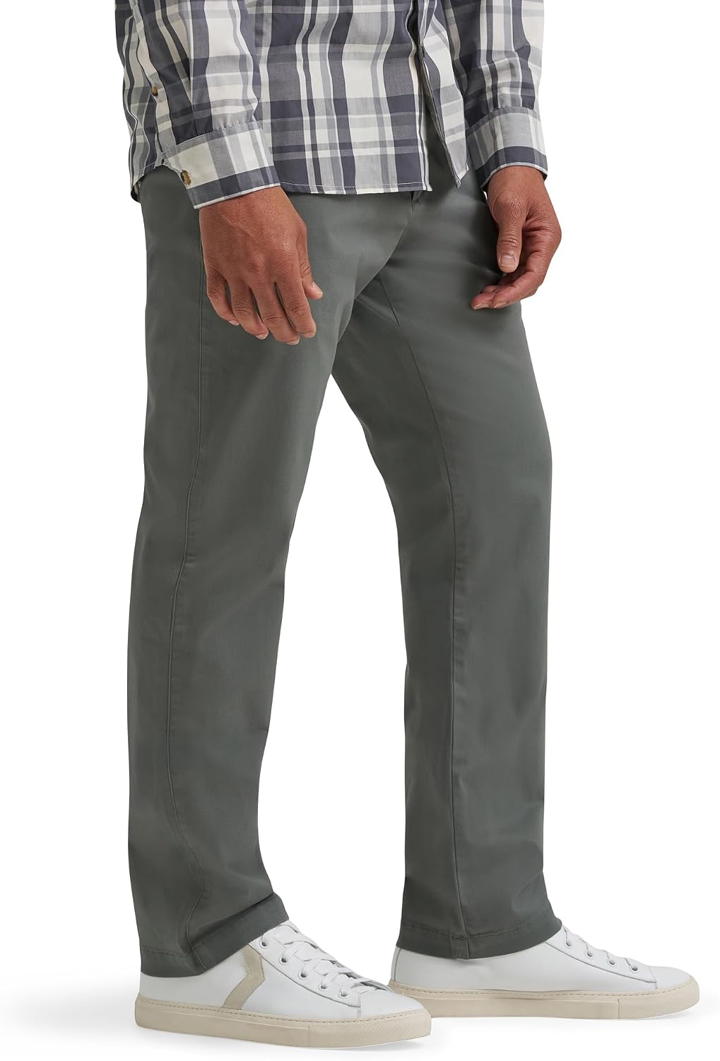 Wrangler Authentics Men's Straight Fit Flat Front Chino