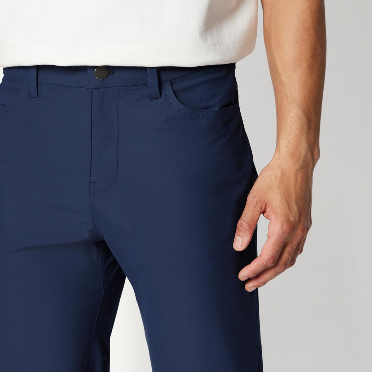 Amazon Essentials Men's Classic Fit 5 Pocket Commuter Pants