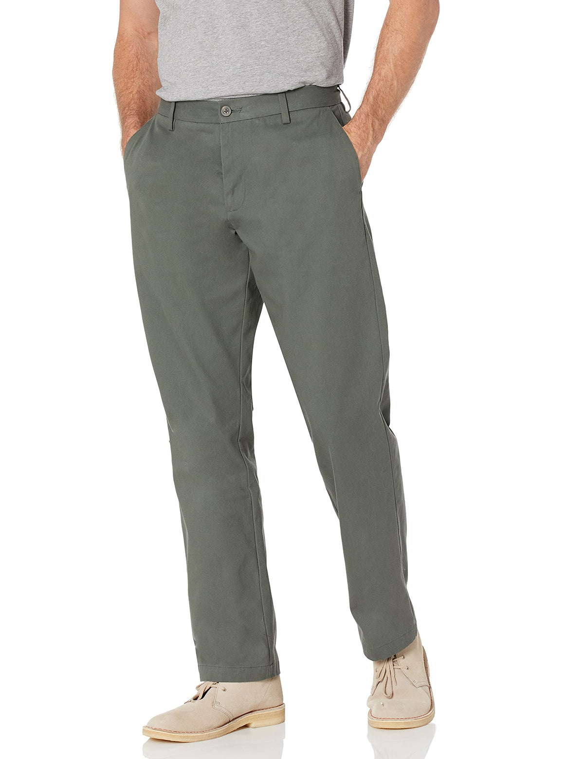 Amazon Essentials Men's Classic-Fit Wrinkle-Resistant Flat-Front Stretch Chino Pant