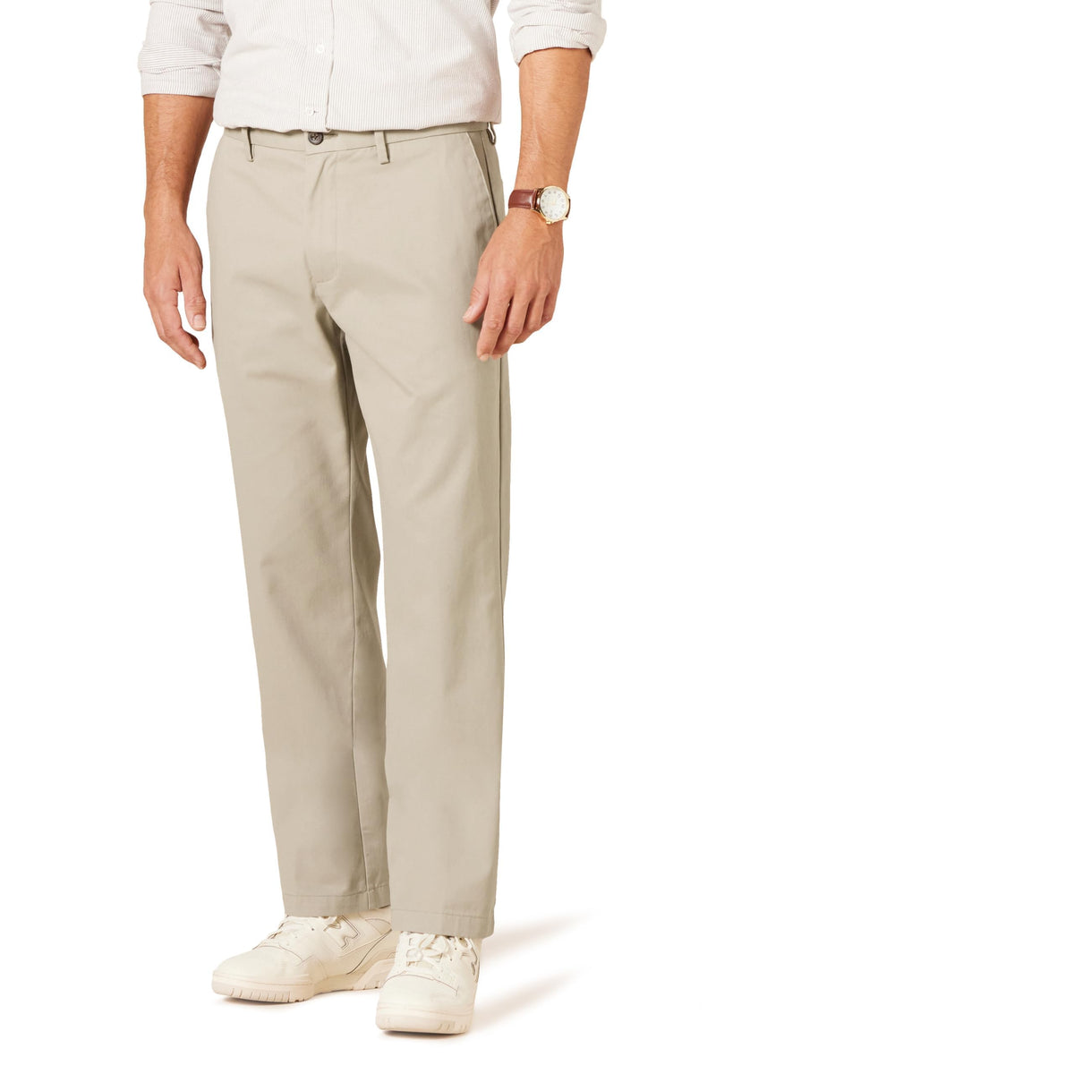 Amazon Essentials Men's Classic-Fit Wrinkle-Resistant Flat-Front Stretch Chino Pant