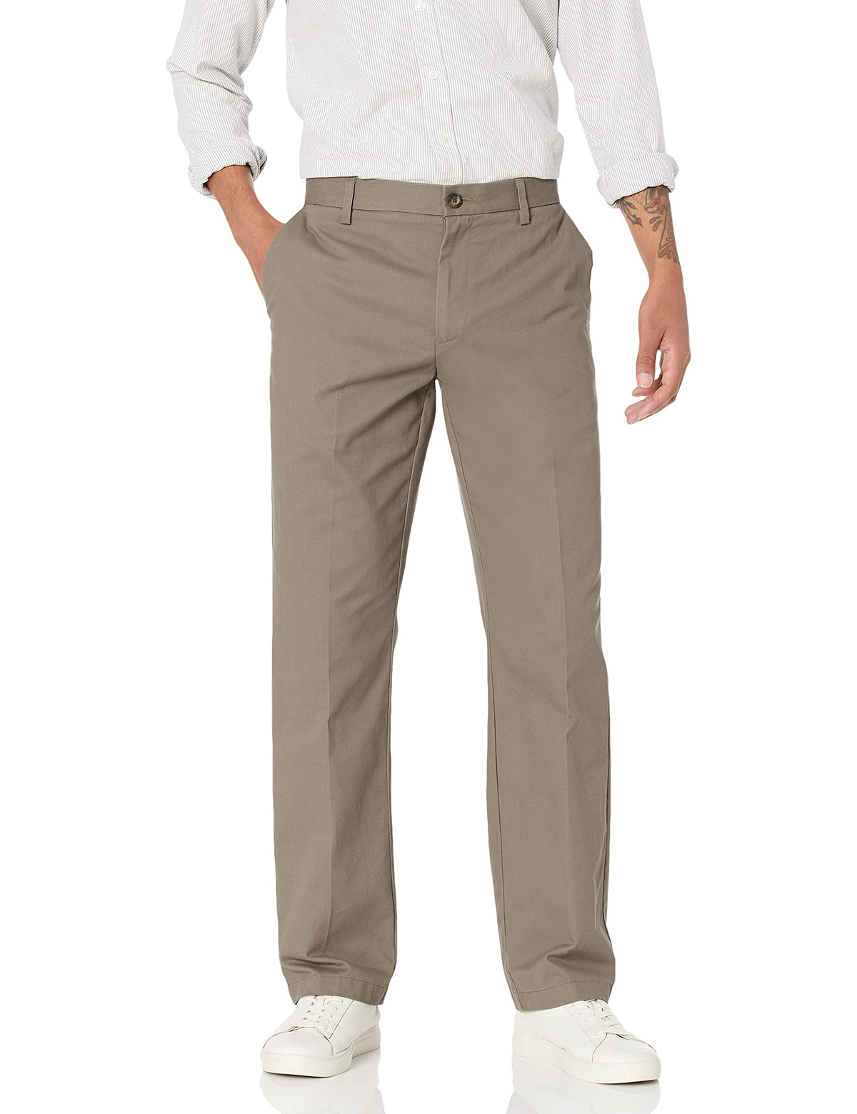 Amazon Essentials Men's Classic-Fit Wrinkle-Resistant Flat-Front Stretch Chino Pant