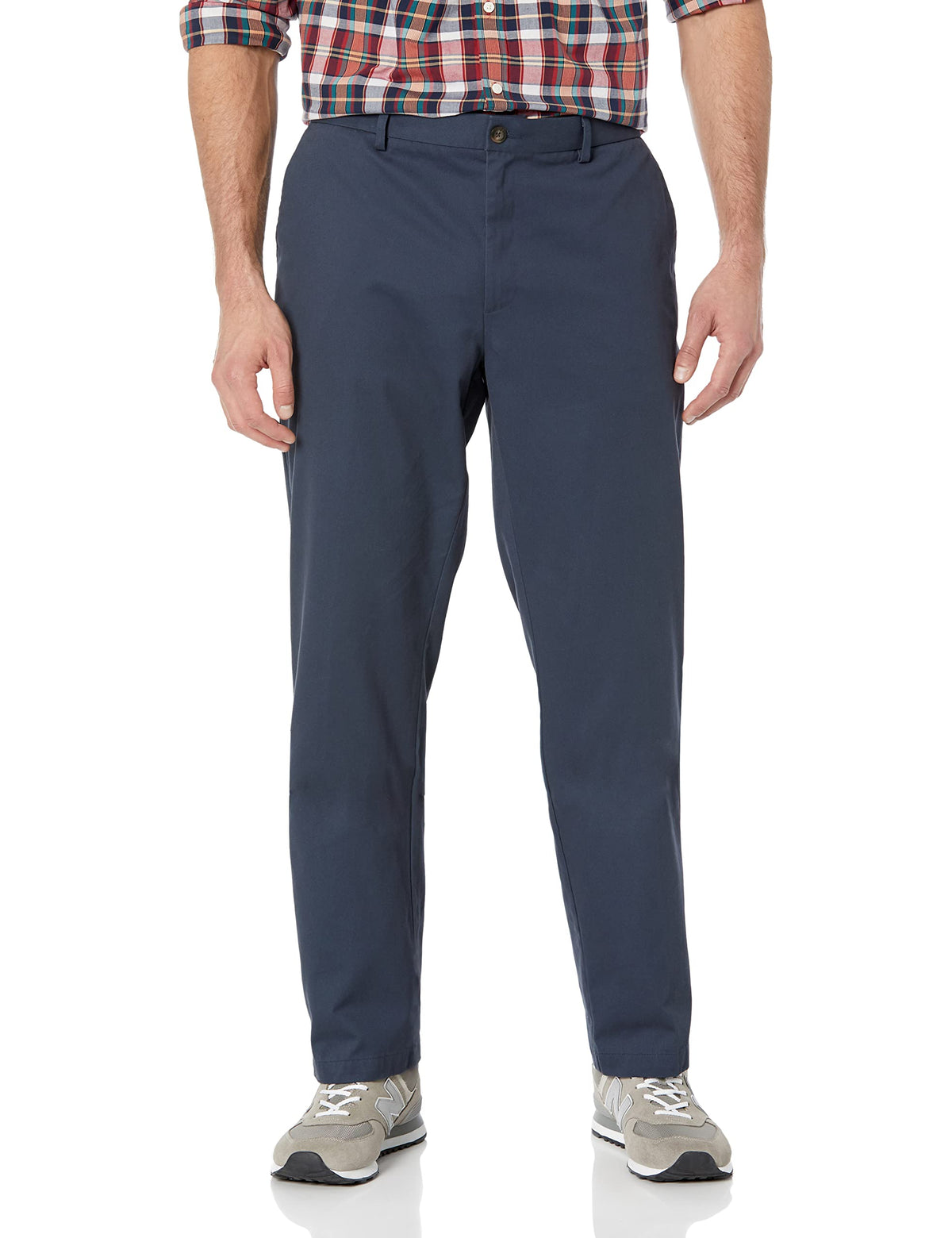 Amazon Essentials Men's Straight-Fit Wrinkle-Resistant Flat-Front Chino Pant