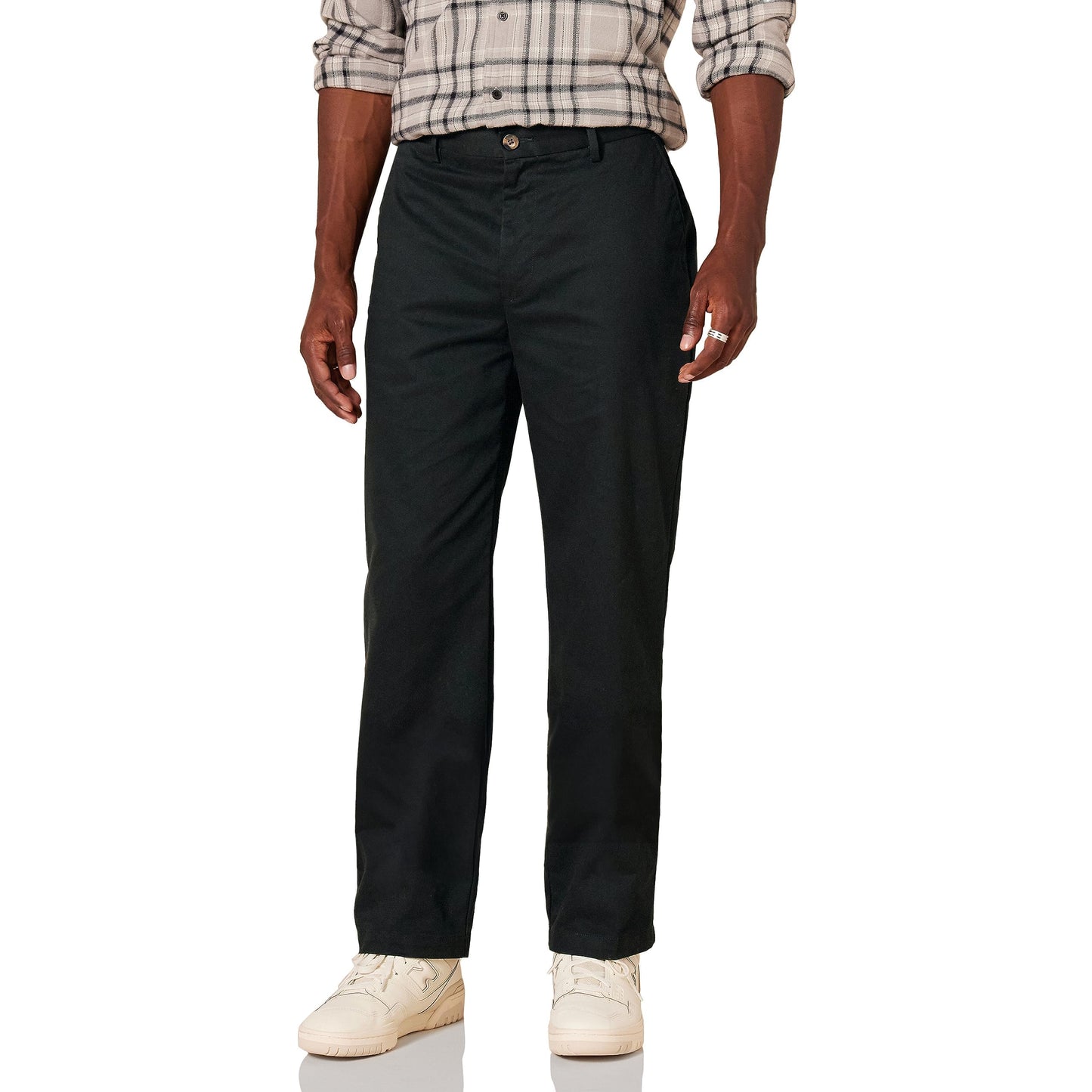 Amazon Essentials Men's Classic-Fit Wrinkle-Resistant Flat-Front Stretch Chino Pant